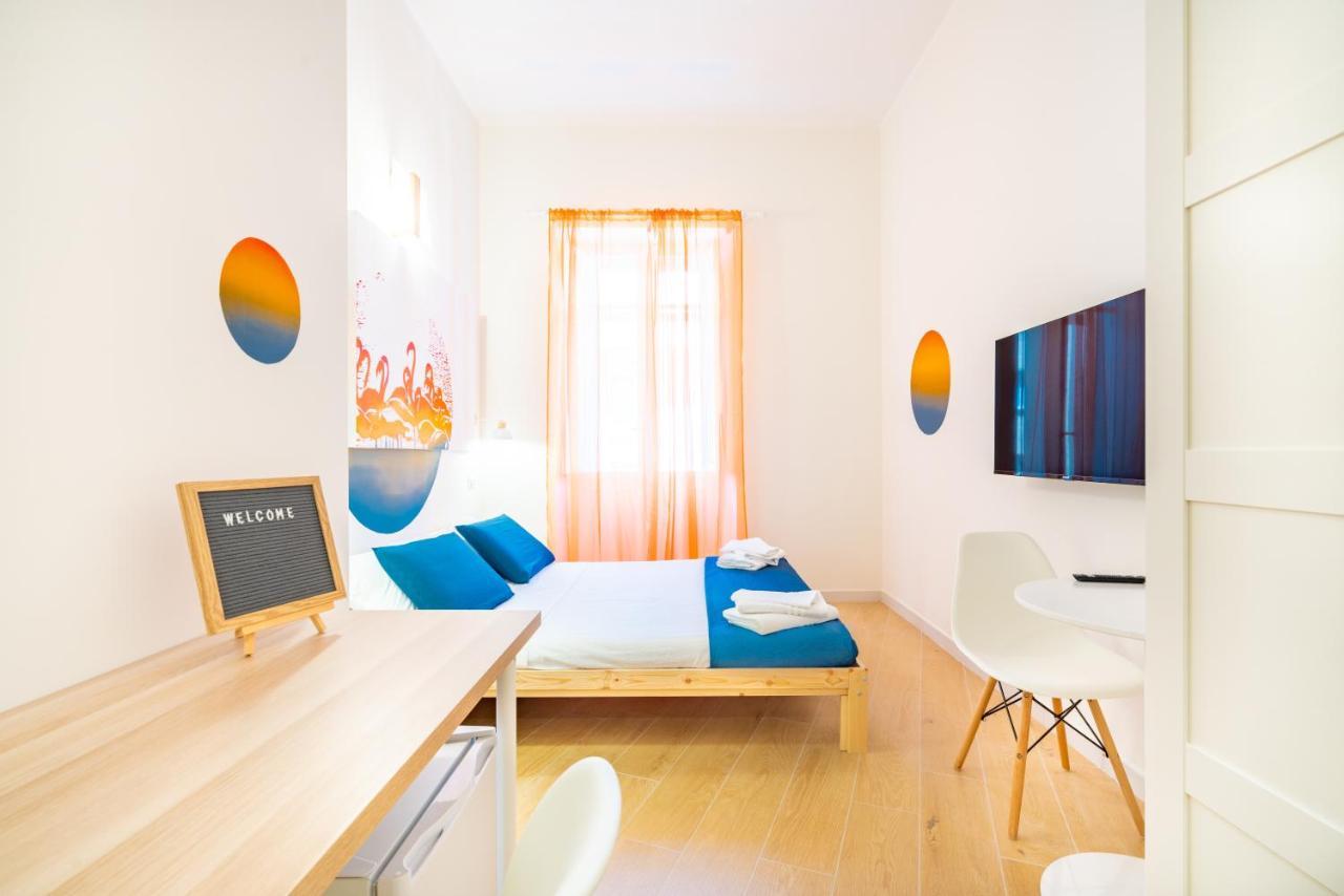 Sunscape Rooms Cagliari City Center Bagian luar foto