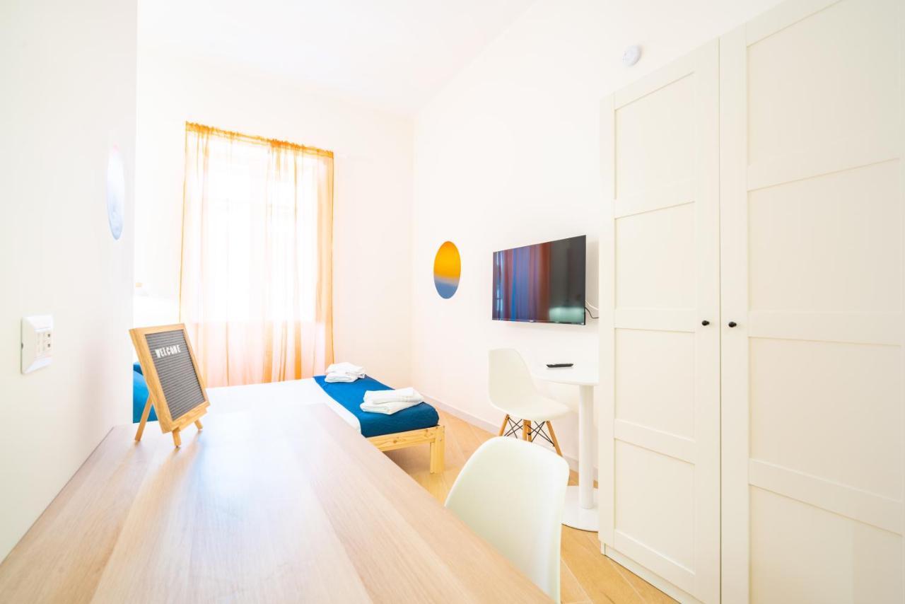Sunscape Rooms Cagliari City Center Bagian luar foto