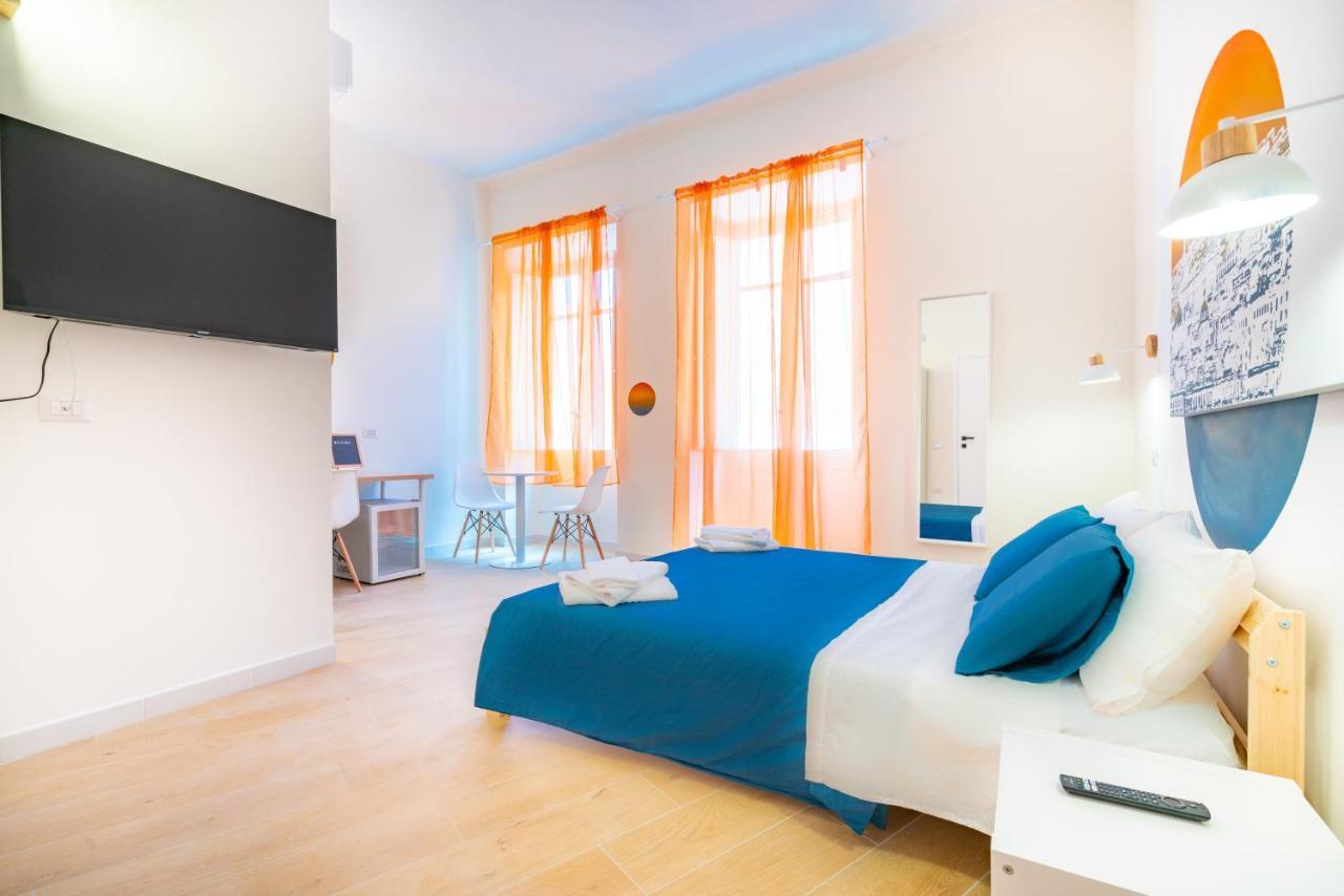 Sunscape Rooms Cagliari City Center Bagian luar foto