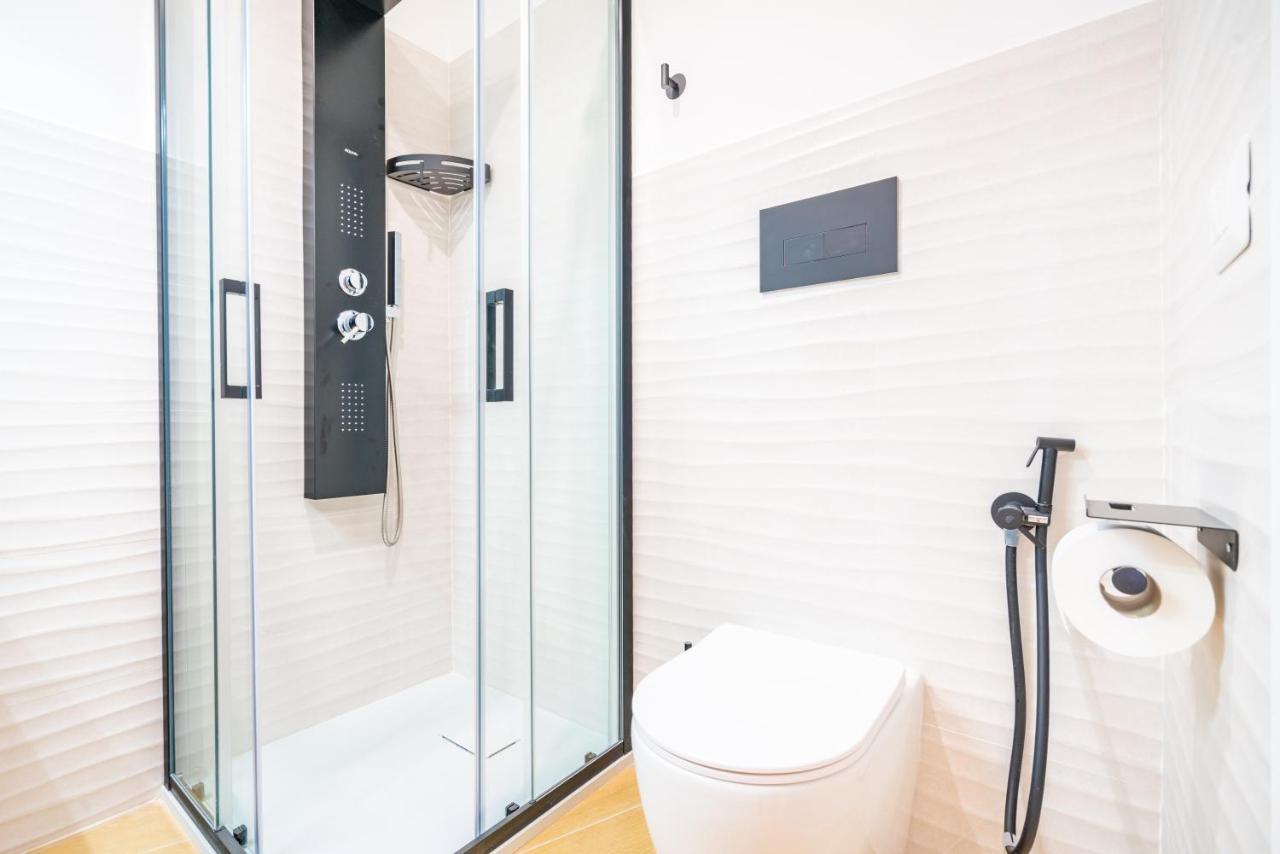 Sunscape Rooms Cagliari City Center Bagian luar foto