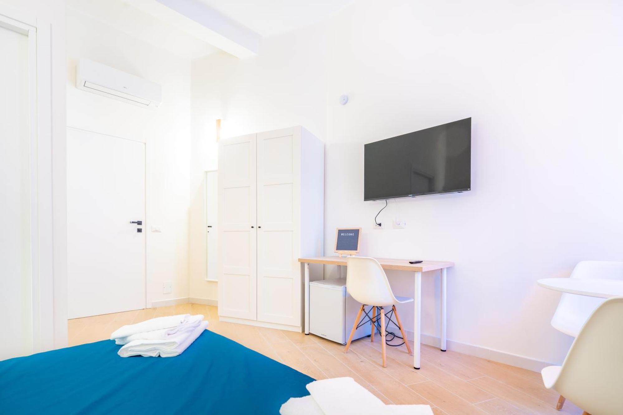 Sunscape Rooms Cagliari City Center Bagian luar foto