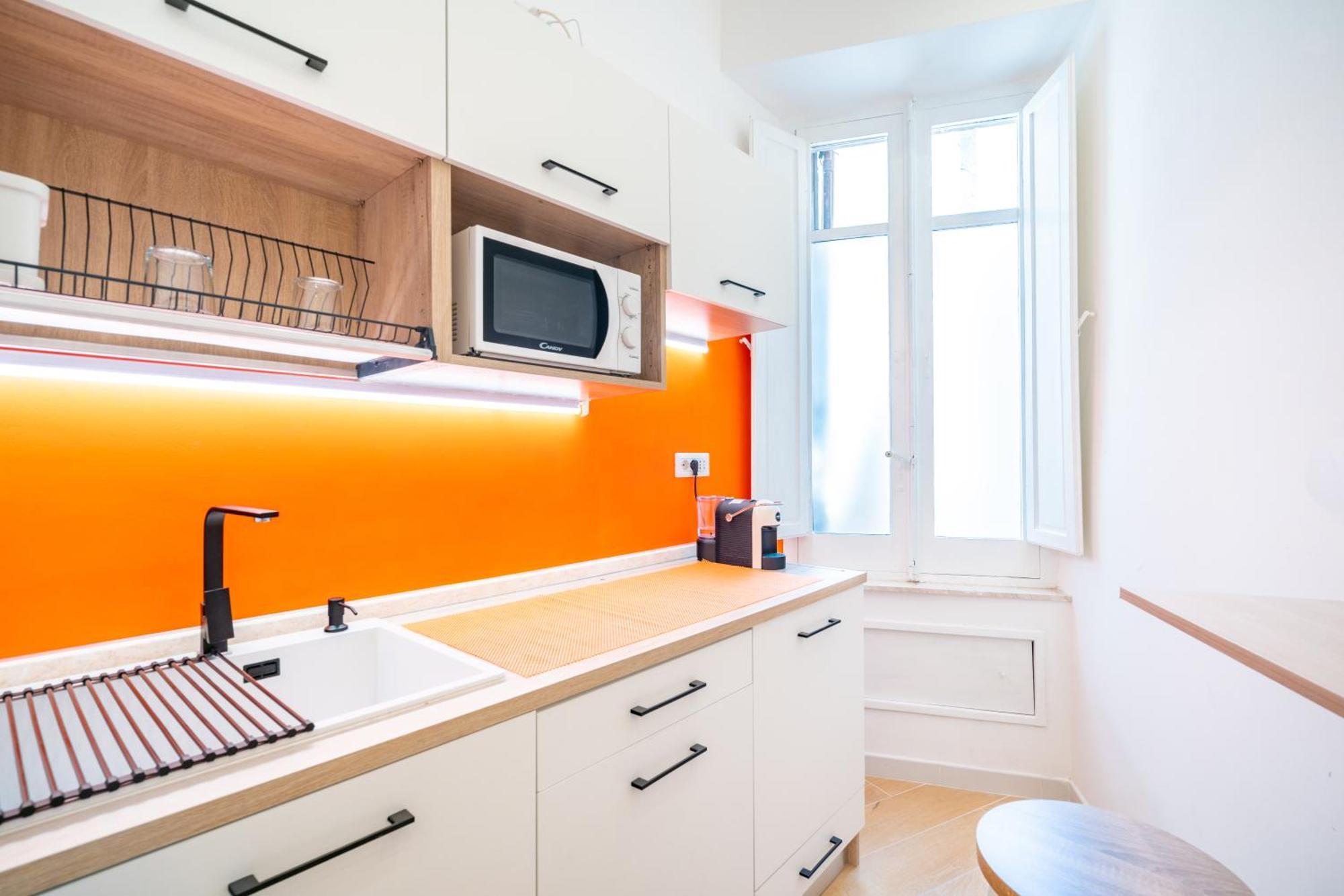 Sunscape Rooms Cagliari City Center Bagian luar foto