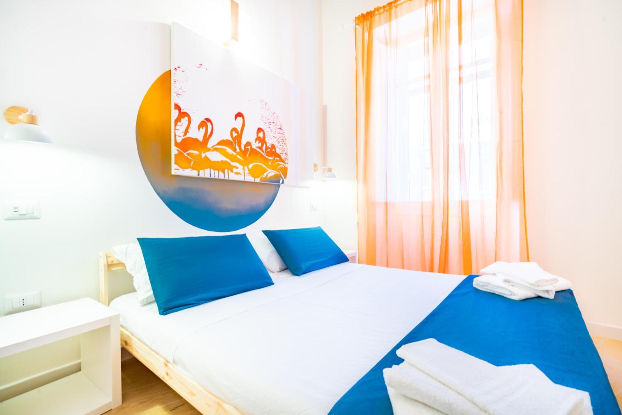 Sunscape Rooms Cagliari City Center Bagian luar foto