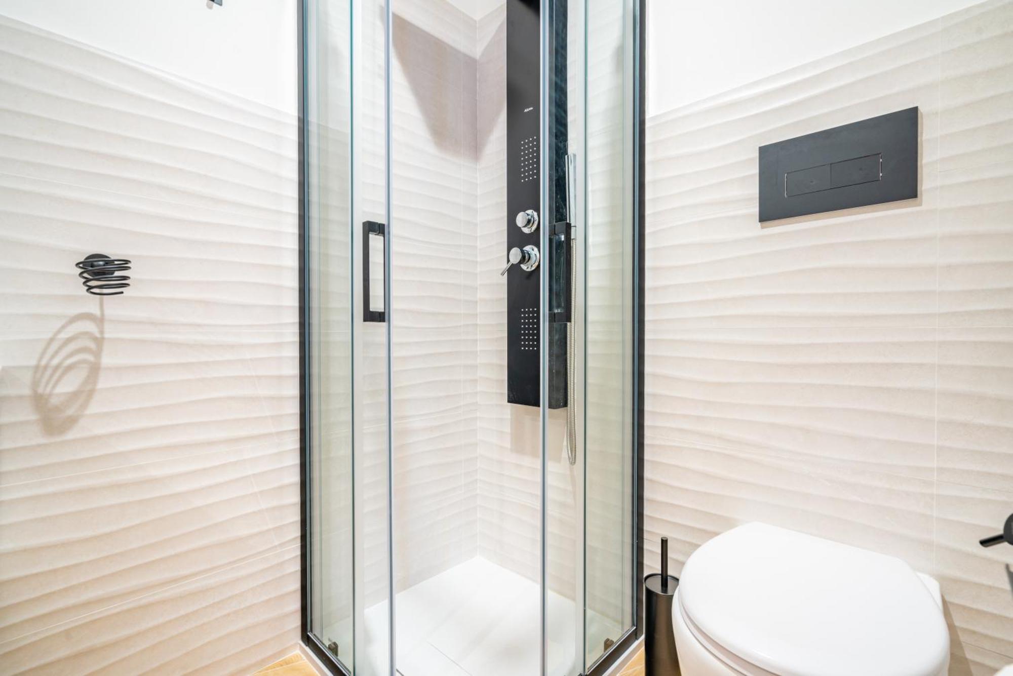 Sunscape Rooms Cagliari City Center Bagian luar foto